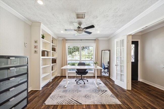 Photo - 11102 Hillcroft St