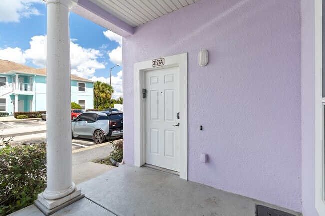 3127 Sun Lake Ct