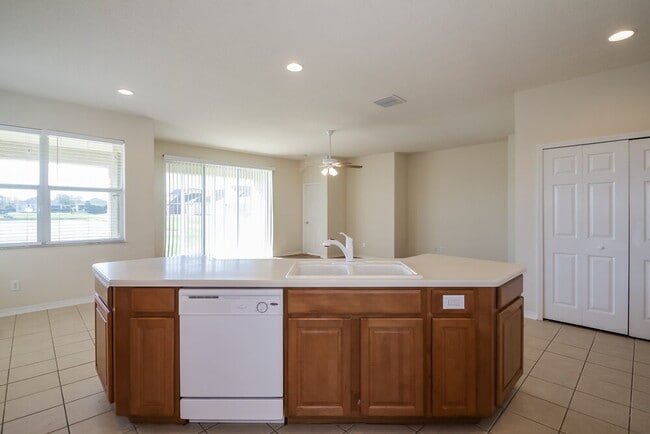 Photo - 2337 125th Dr E