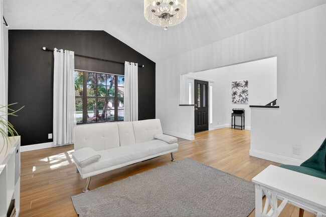 Photo - 2606 Monaco Ter