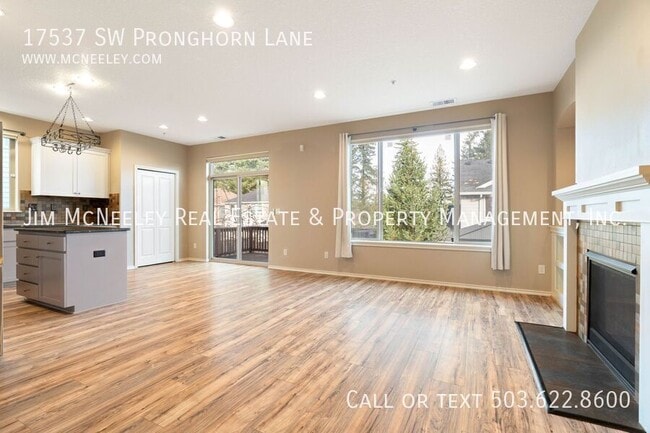 Photo - 17537 SW Pronghorn Ln