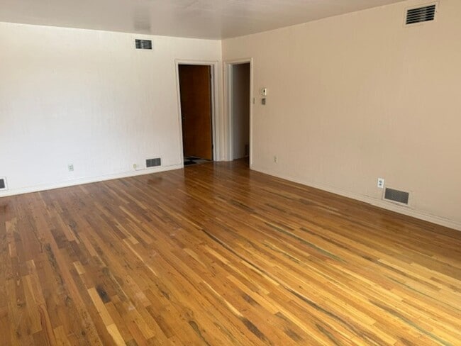 Photo - 1810 N Juniper St