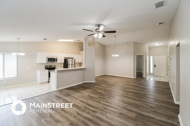Photo - 7848 Hunters Lake Cir S