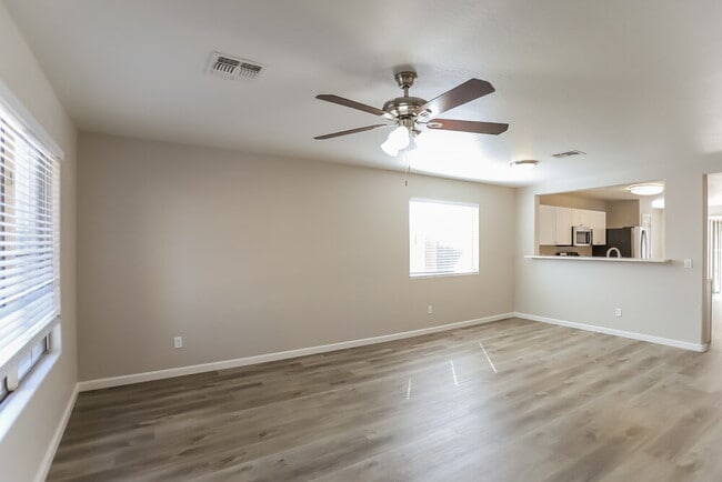 Photo - 16189 W Hearn Rd