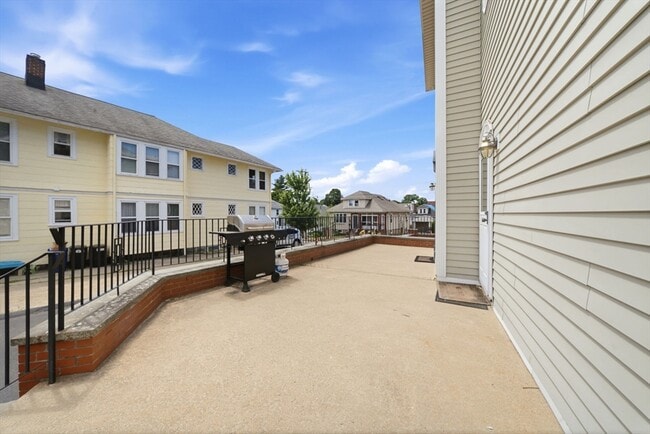 Photo - 10 Cliff St Unit 3