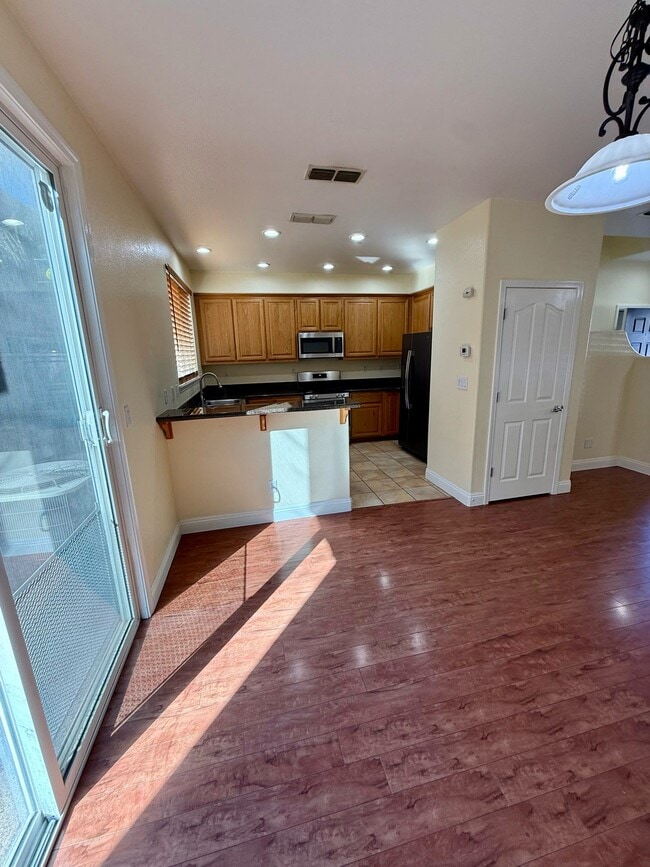 Photo - 5443 Washoe St