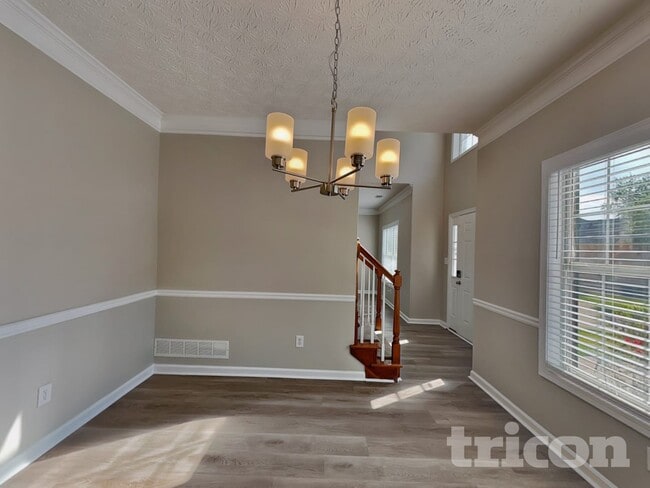 Photo - 1728 Brandon Lee Way SW