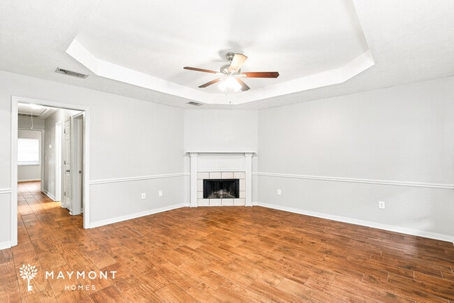240 Sunchase Dr