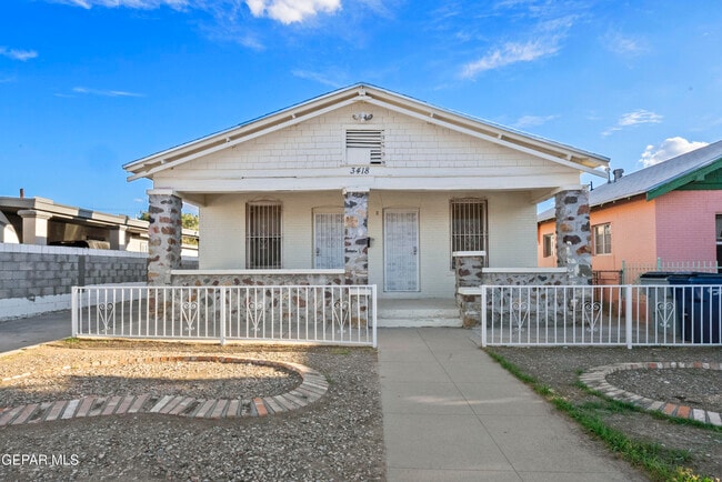 Photo - 3418 Yandell Dr