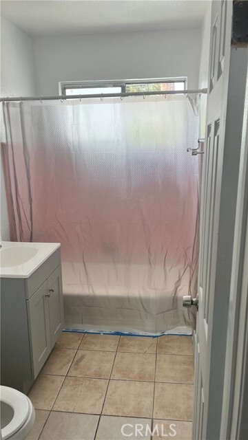 Photo - 1194 W 39th St Unit 7