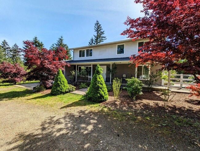 Building Photo - Large 4 Bedroom Home for rent in PO - Over Two Acres and Room to Roam!