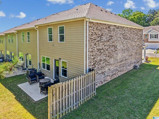 Photo - 501 Polo Way
