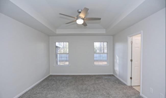 Photo - 220 Easy St