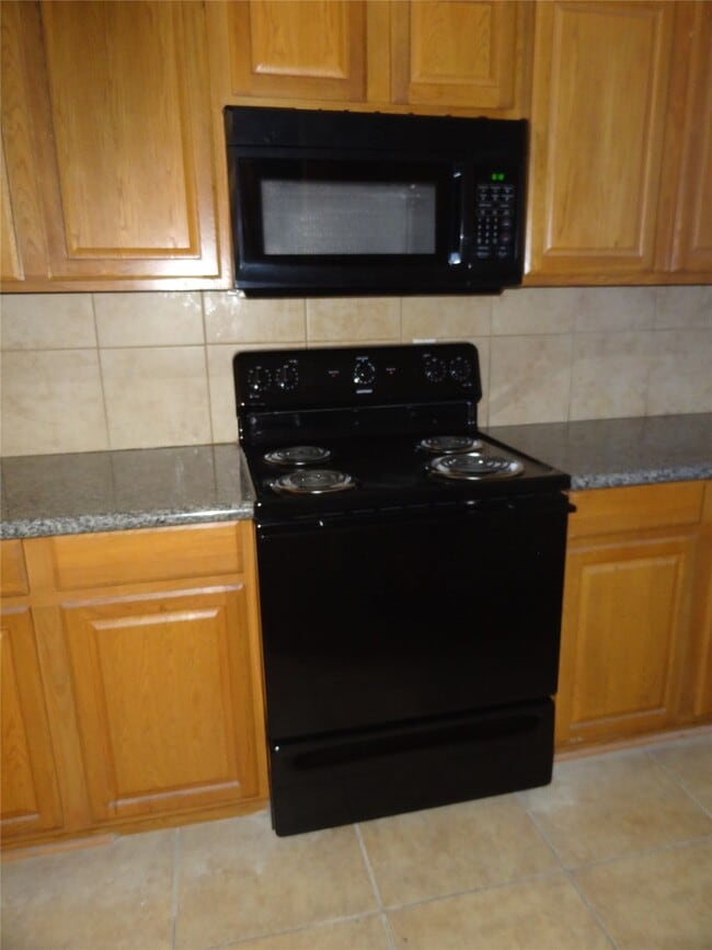 Photo - 1554 Stone Vlg Dr