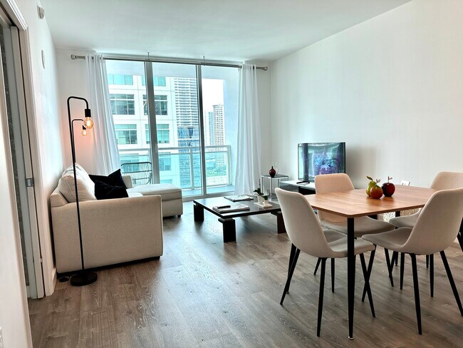 Photo - 950 Brickell Bay Dr Unit 1802