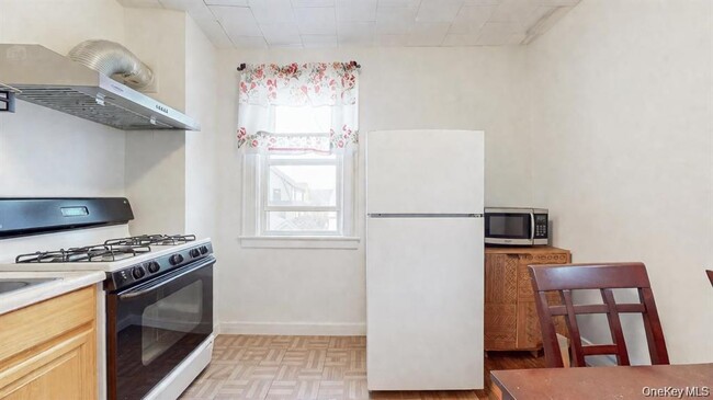 Photo - 104-61 219th St Unidad 2nd Fl