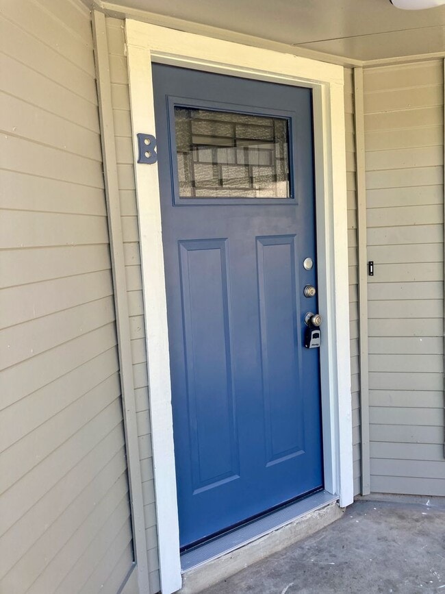 Photo - 1809 Prairie Knoll Ct Unit B