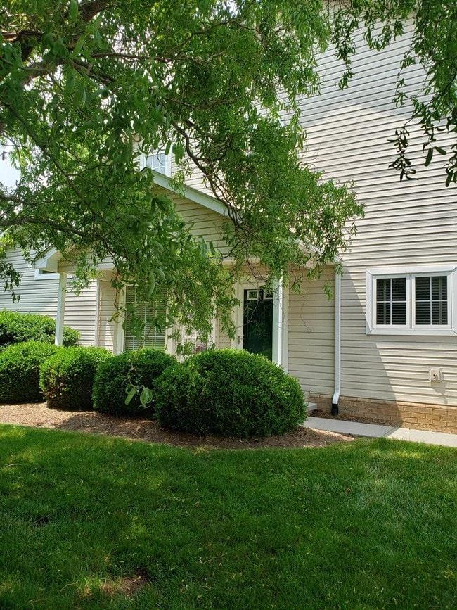 Front Door (on side) - 2231 Whitney Ct