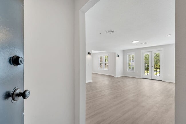 Photo - 2405 W Texas Ave