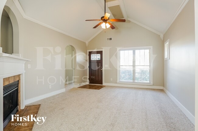 Photo - 152 Moss Stone Ln