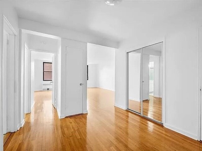 Photo - 2 West End Ave