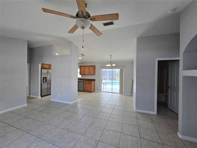 Photo - 3255 Mayflower Terrace