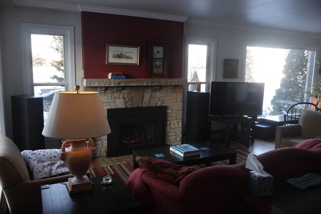 Photo - 637 S Shore Dr