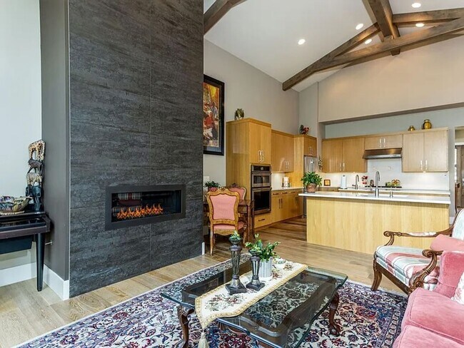 Photo - Spacious Tetherow Home with Community Amenities