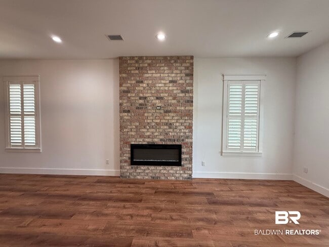 Photo - 10391 Emmanuel St