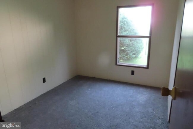 Photo - 14169 Buchanan Trail W