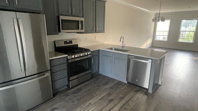 Photo - Libbie Mill Townhome