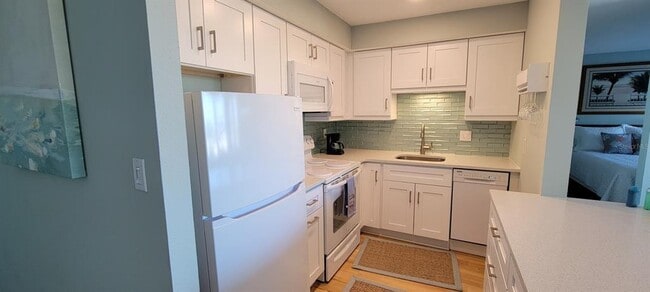 Photo - 632 Edgewater Dr Unit 537