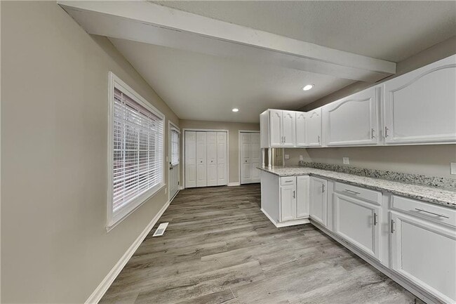 Photo - 35 Amber Trce