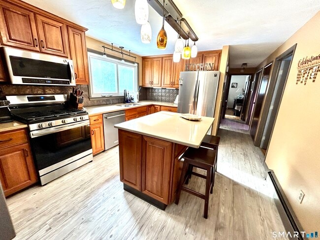 Photo - 24 Kellogg Rd