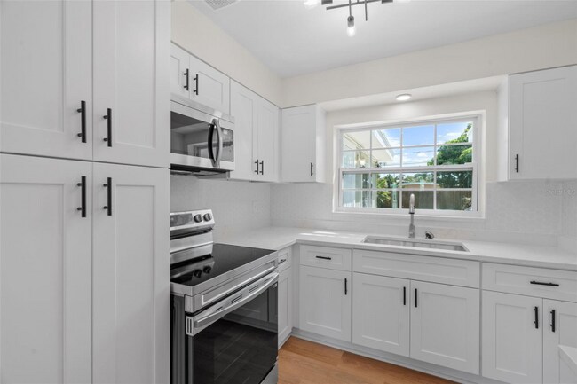 Photo - 5916 Gulfport Blvd S