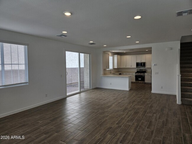 3357 S Primrose