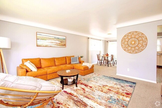 Building Photo - FULLY FURNISHED ACED 3 BED 1.5 BATH SINGLE... Rental