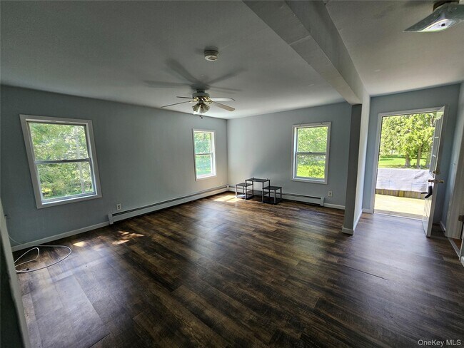 Photo - 624-634-634 Oakland Valley Rd