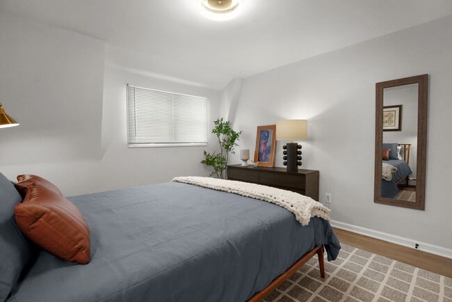 Photo - 22 Bonazzo Dr Unidad Calmwood