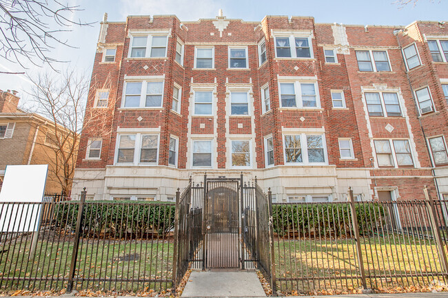 Building Photo - 6956 N Ashland Blvd Rental