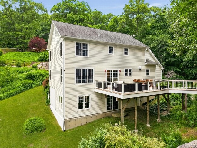 131 Ice Pond Rd