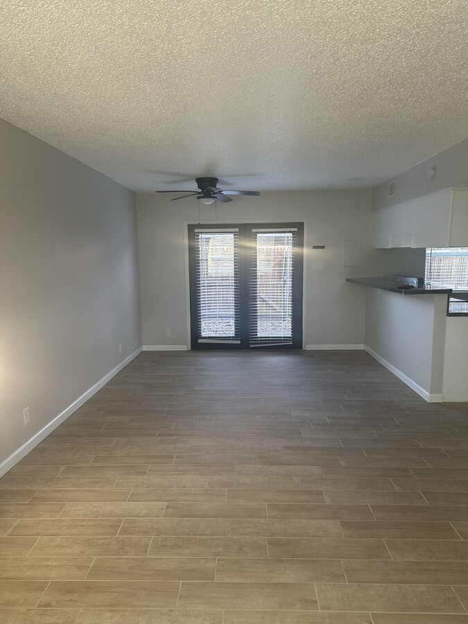 Photo - 2447 S Graham Dr