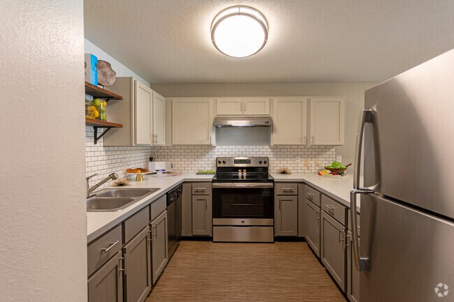 2BR, 2BA, Model - 1,104 SF