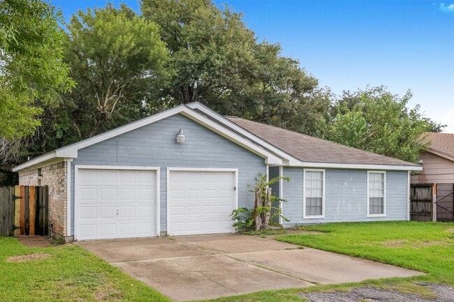 Photo - 2714 8th Ave N