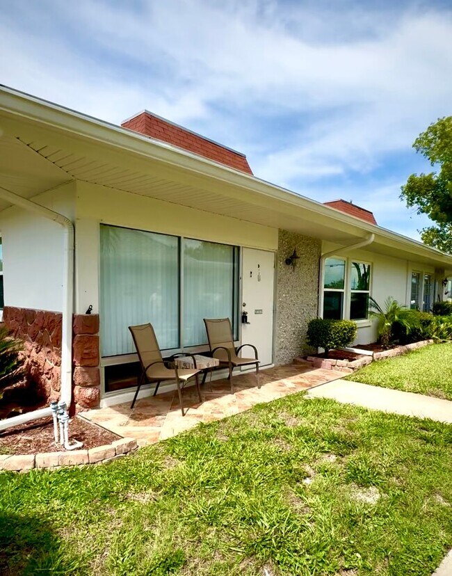 4355 Tahitian Gardens Cir Unit D