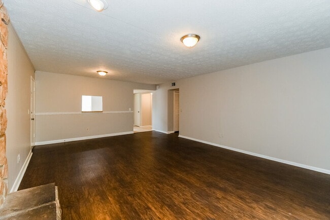 Photo - 7269 Sharbeth Dr S