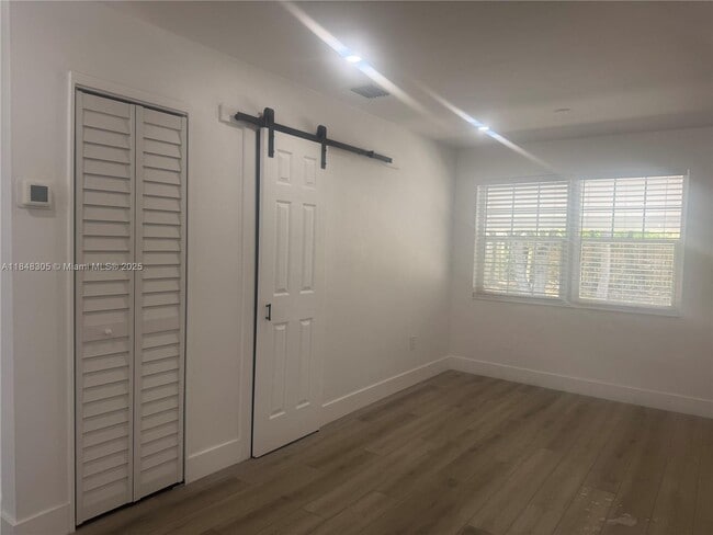 Photo - 1657 SW 44th Ave