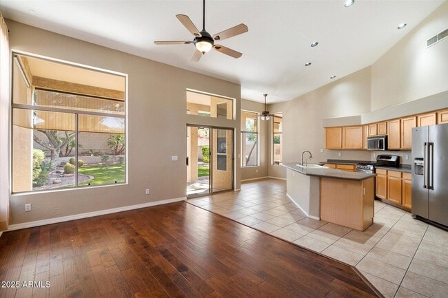 Photo - 4823 E Barwick Dr