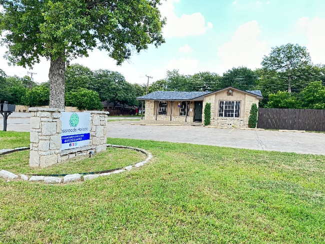 Building Photo - 1220 Brown Trail Rental