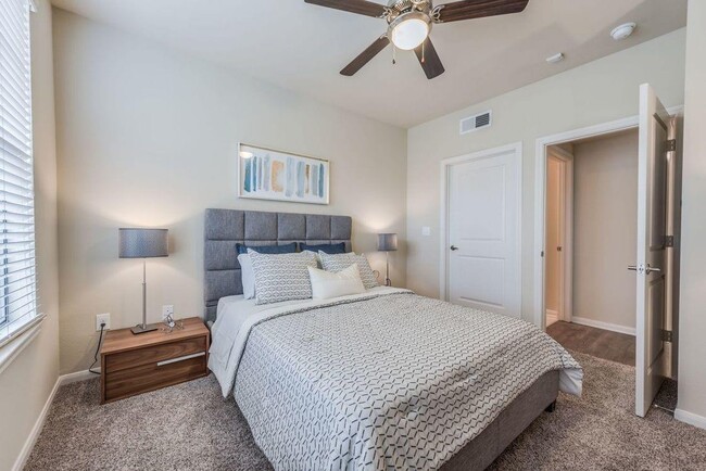 Photo - Heights West 11th